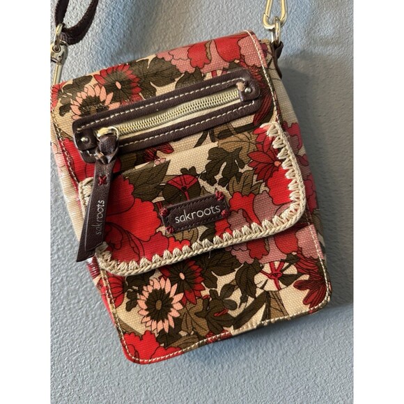 Sakroots Handbags - Sakroots Floral Crossbody Bag with Brown Strap in Red, Beige, Pink